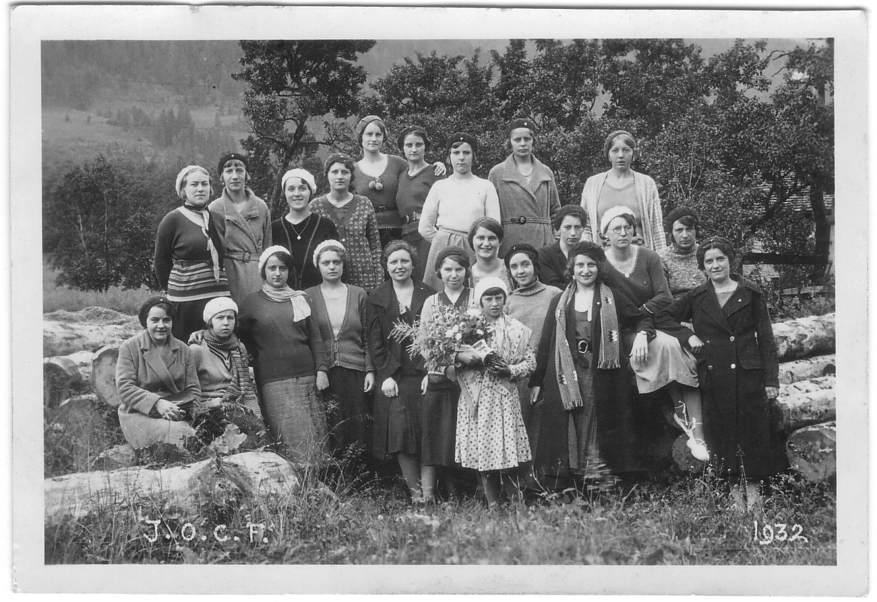 1932, aumônier de la JOCF de Neufchâteau, Jean Rodhain organise des camps en montagne. JOCF de Neufchâteau